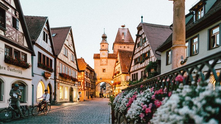 Malerischer Blick auf eine deutsche Altstadt.