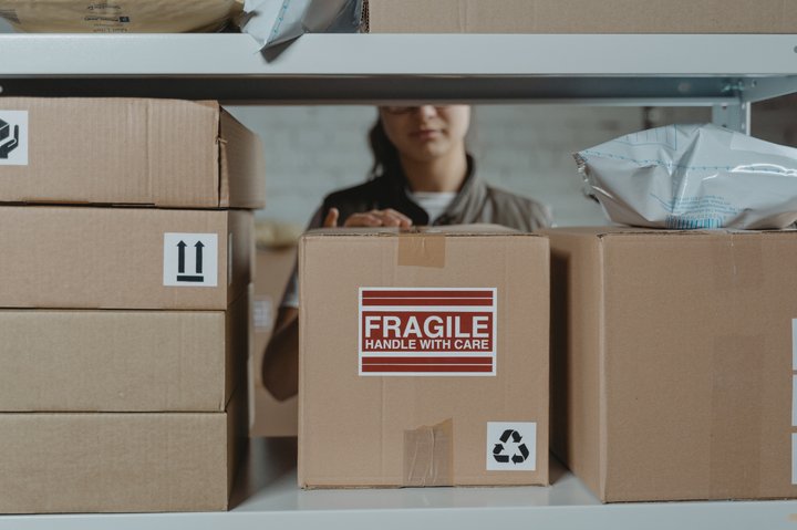 fragile parcel
